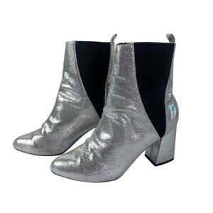 Wild Dive Silver shimmer boots with chuncky heel, Rave, Concert , dance